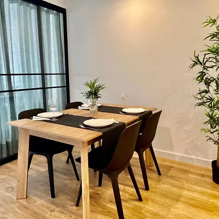 Piso Exclusivo En Centrico, Negocios, Confort