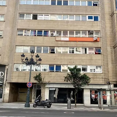 Piso Exclusivo En Centrico, Negocios, Confort 公寓 比戈